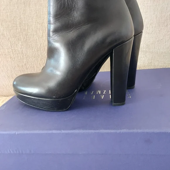 NEW! Stuart Weitzman Black Leather Ankle Boots - Picture 1 of 5
